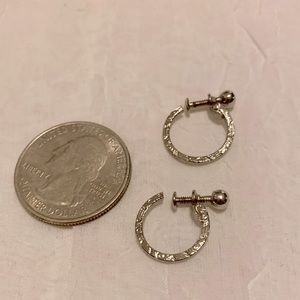 Vintage Sterling silver screw back mini hoop earrings